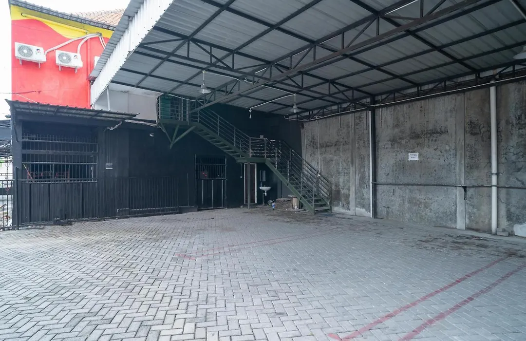 RedDoorz @ Tanjung Sari Surabaya-1